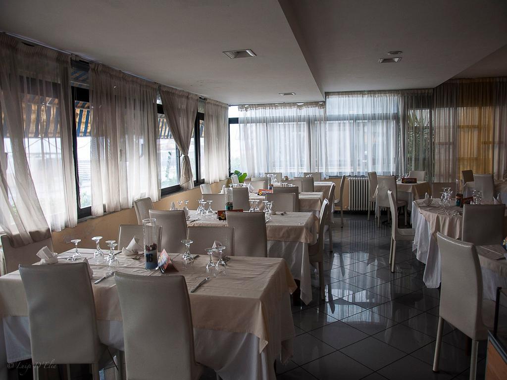 Albergo Gea ปอนเตกัญญาโน ภายนอก รูปภาพ